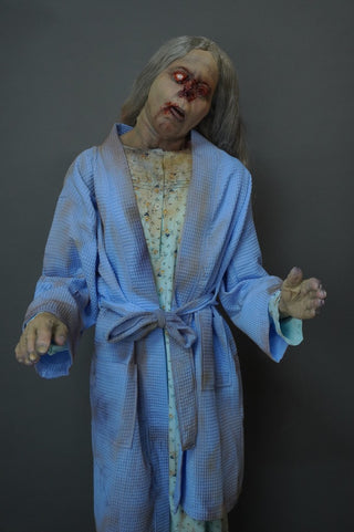 Blind Zombie Edith Figure