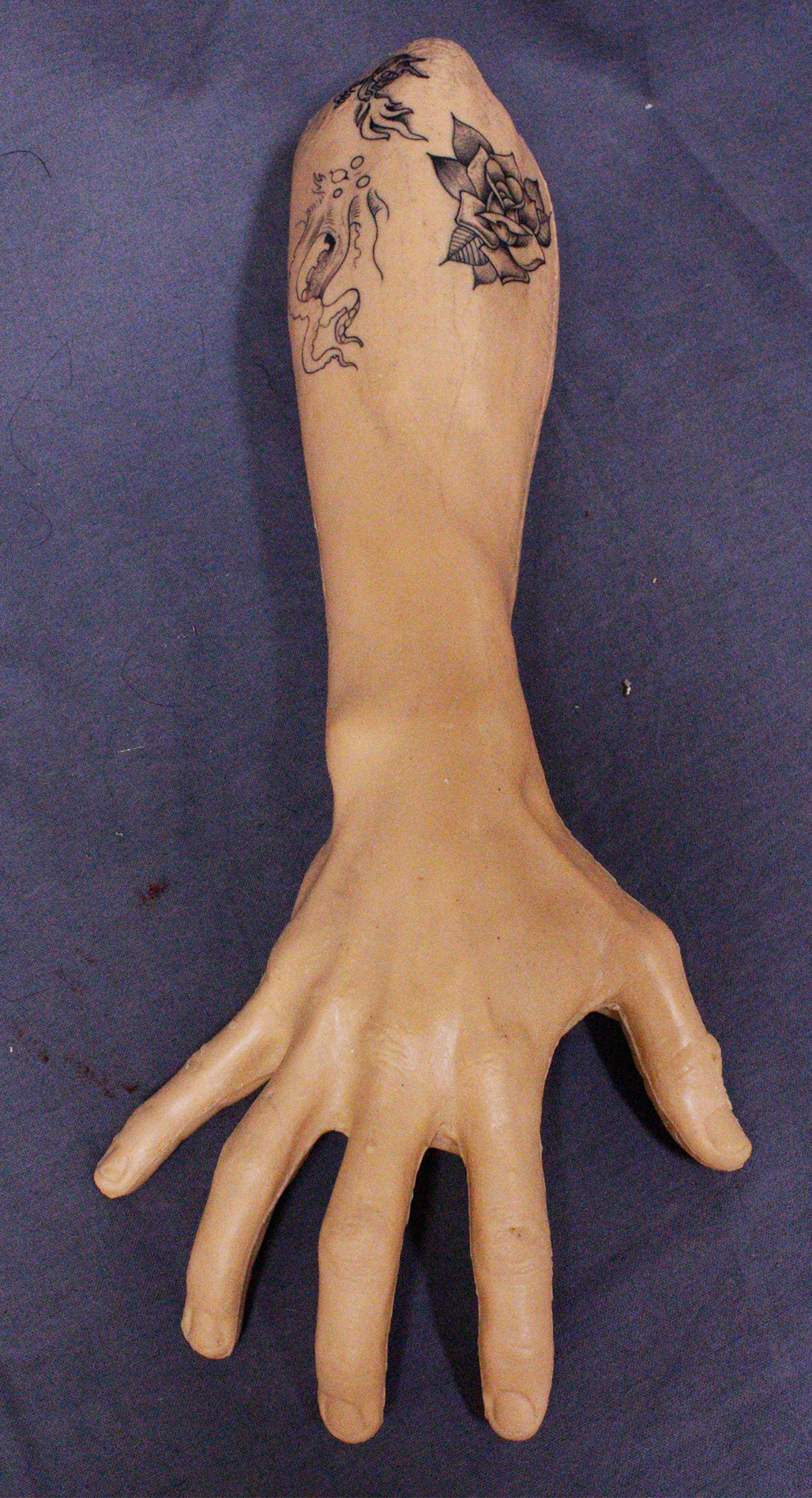 Tattoo Practice Silicone Arm - Natural Size - Pale - Fake Dummy Nails –  EveryMarket